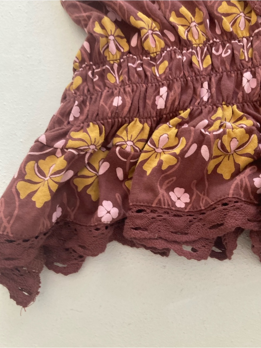 Kimchi Blue Ariel Ruffle Tank Top Brown Floral Boho Blouse Urban Outfitters L - Picture 14 of 16